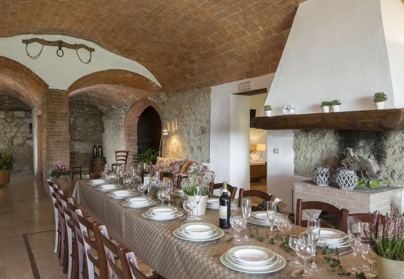 La spaziosa sala da pranzo- Villa Angelini