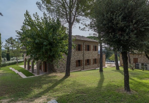 Il giardino sul retro della casa - Villa Anna Elisa