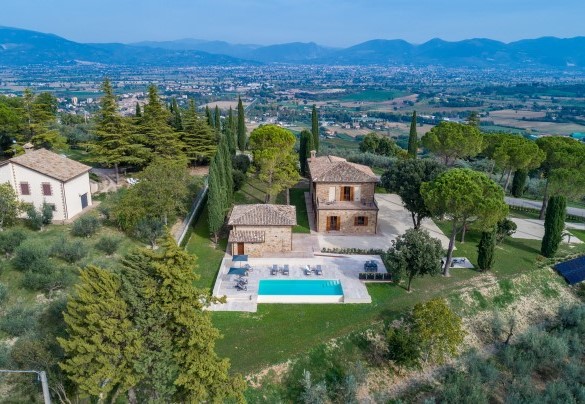 Il panorama mozzafiato verso Monte Subasio e Spello - Villa Anna Elisa