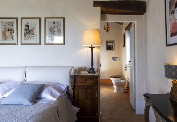 La camera matrimoniale n.2, con bagno en-suite, al primo piano - Villa Aperolli