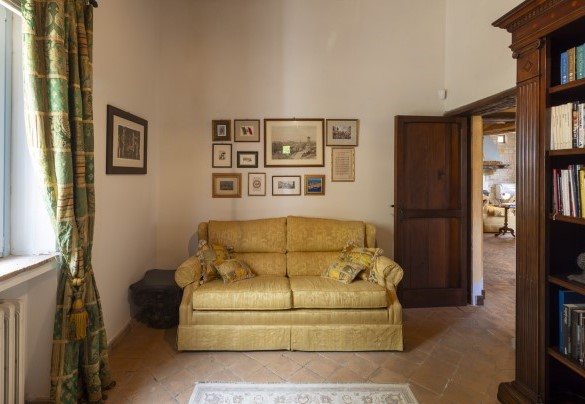 Lo studio al piano terra - Villa Aperolli