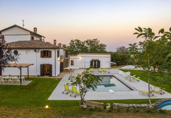 The property at sunset – Villa Ardente