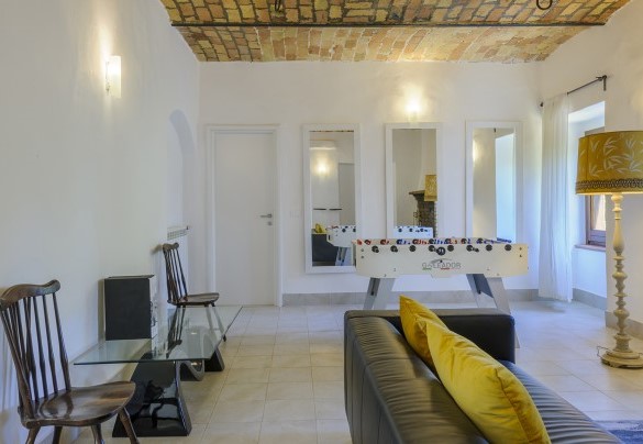 The living area is in open space with the entrance hall, games room and large living room – Villa Ardente