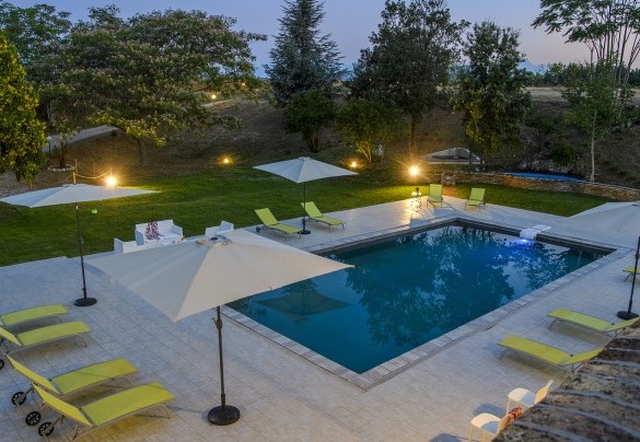 Bird’s eye view of the swimming pool in the evening lights – Villa Ardente