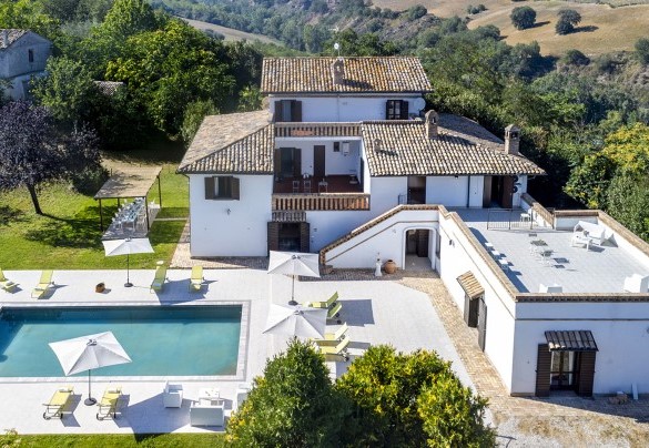 Bird’s eye view of the property - Villa Ardente