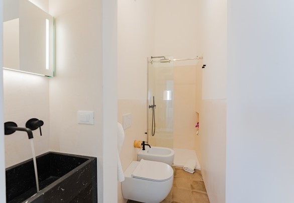 Bathroom with shower no. 6 - Villa Aristula