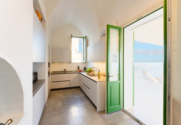 Kitchen on the lower ground floor - Villa Aristula