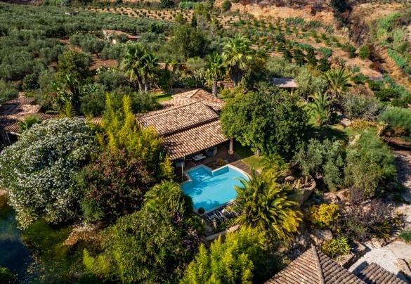 È il luogo ideale per vivere un'esperienza tra cultura, arte e natura – Villa Ashram