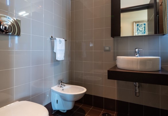 Bathroom n.2 with shower - Villa Atmosfere
