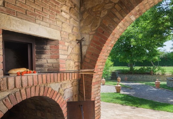 Il grande forno per le pizze - Villa Augusto 