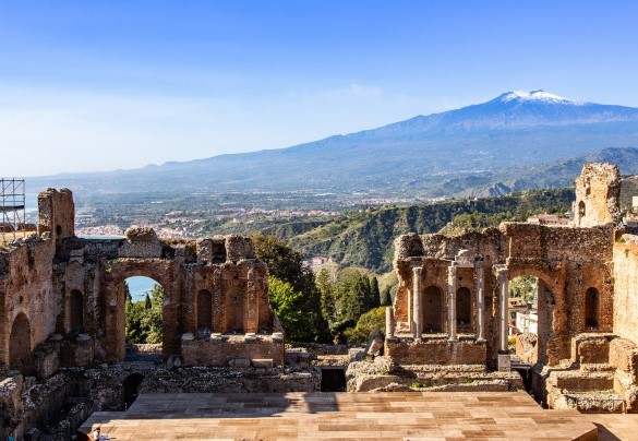 l'Etna domina il panorama della zona - Villa Aura