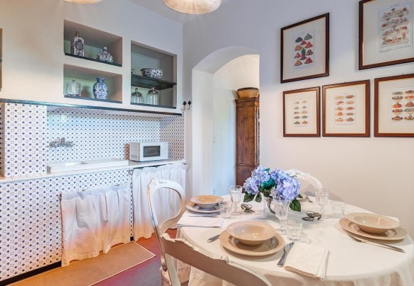 Cottage: la cucina al piano terreno è attrezzata e utilizzata solo per la colazione degli ospiti del cottage - Villa Baia Blu