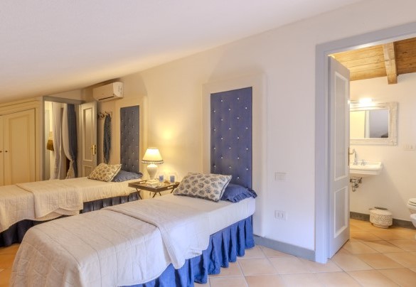 Double bedroom n.4 on the first floor - Villa Bambù