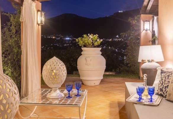 From the verandas surrounding the house you can admire the view of the mountains and the borgo of Maratea – Villa Bambù