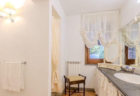 Bathroom n.2 with shower on the ground floor - Villa Bambù