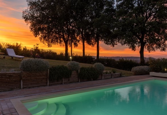 Dalla villa si può godere di uno dei tramonti più suggestivi della Toscana – Villa Bel Panorama