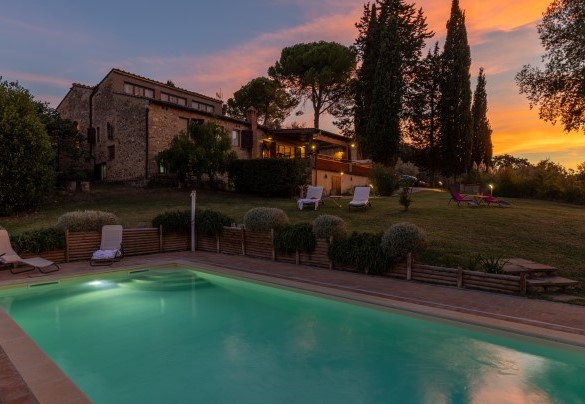 Dalla villa si può godere di uno dei tramonti più suggestivi della Toscana – Villa Bel Panorama