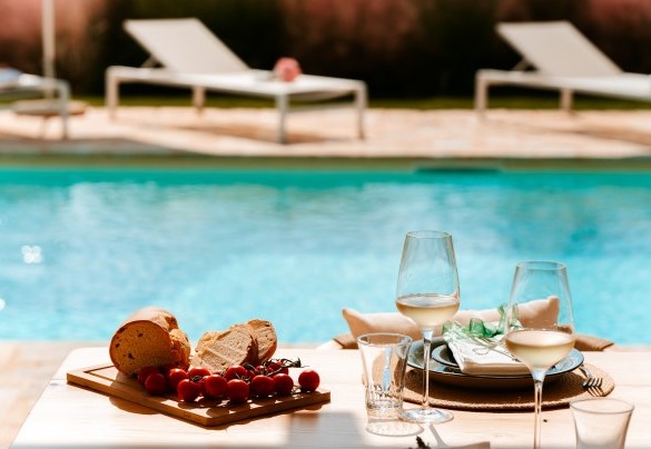 The magnificent outdoor patio area by the pool is ideal for convivial moments outdoors - Villa Belkis