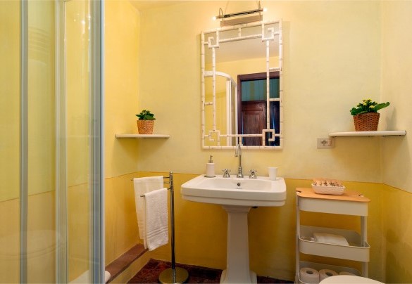 Bagno en suite con doccia n.3 al primo piano - Villa Bellavista