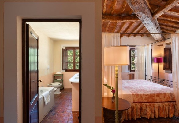 Camera matrimoniale n. 2 al primo piano con bagno en-suite - Villa Bellavista
