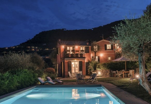 Il sole cala...., si accendono le luci - Villa Bellavista