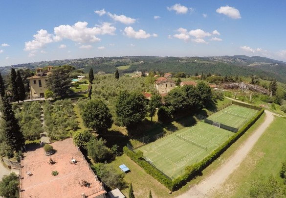 The two courts seen from above - Villa Beltrami