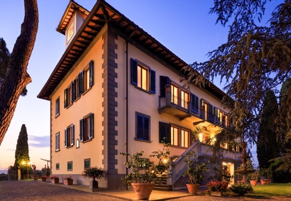  The villa illuminated at sunset - Villa Beltrami