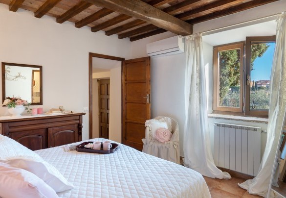 La graziosa camera matrimoniale al piano terra con bagno en-suite - Villa Beltramonto
