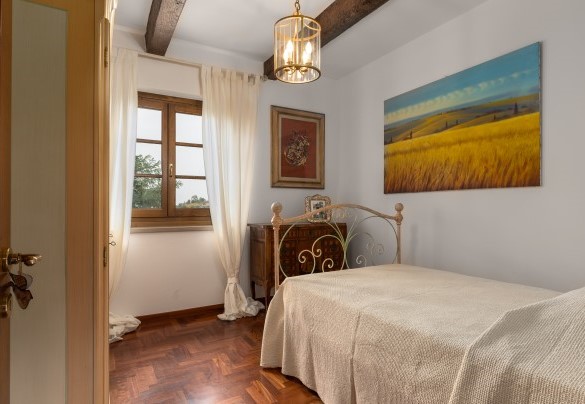 La camera singola n. 3 con letto largo 1,20 m al primo piano – Villa Binetti