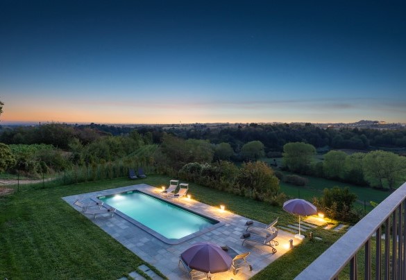  Immersed in silence, on the top of a gentle hill, you can dedicate yourself to the contemplation of the views - Villa Boemia