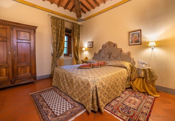 Camera matrimoniale (letto divisibile) n.5 al primo piano - Villa Borgo San Pietro 