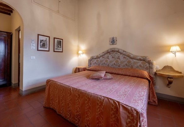 Camera matrimoniale (letto divisibile) n.6 al primo piano - Villa Borgo San Pietro 