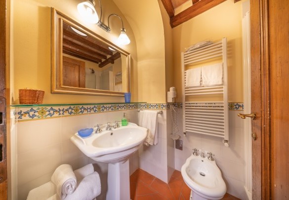 Bagno en suite con doccia n.5 - Villa Borgo San Pietro 
