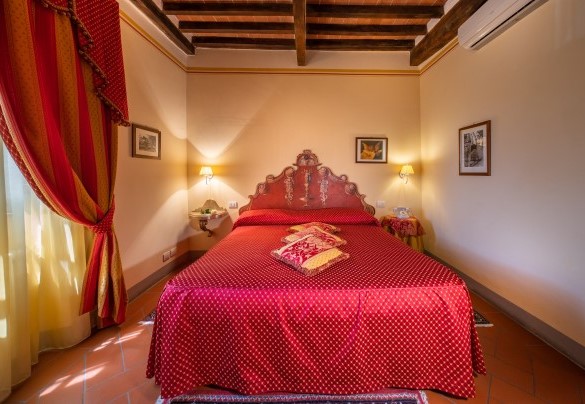 Camera matrimoniale (letto divisibile) n.7 al primo piano - Villa Borgo San Pietro 