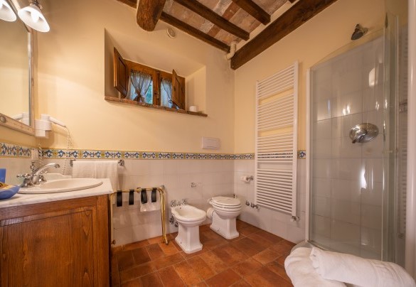 Bagno en suite con doccia n.13 - Villa Borgo San Pietro 