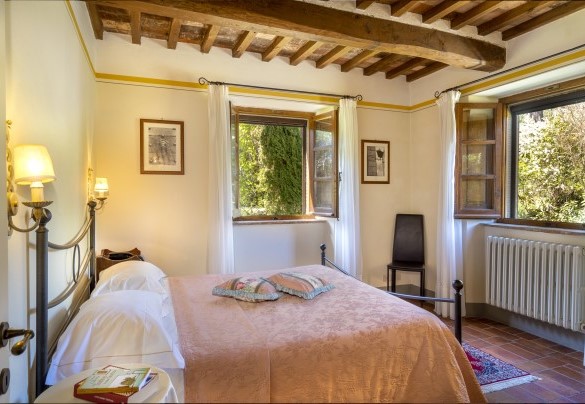 Camera matrimoniale n.21 in unità 6 - Villa Borgo San Pietro 