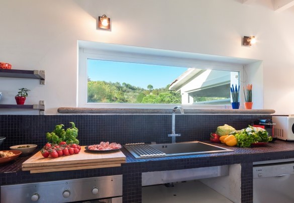 kitchen in the open space - Villa Bubi