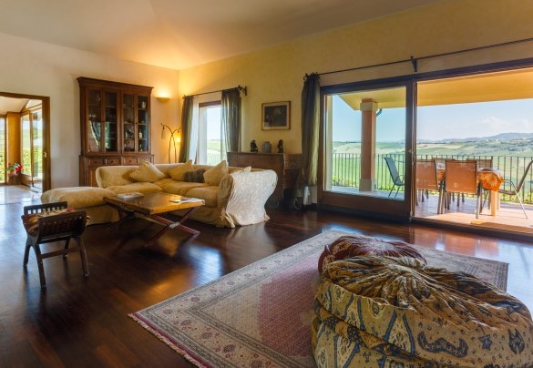 The tastefully furnished living room overlooks breathtaking views - Villa California