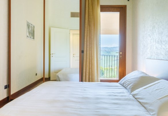 The third bedroom also overlooks the hills - Villa California