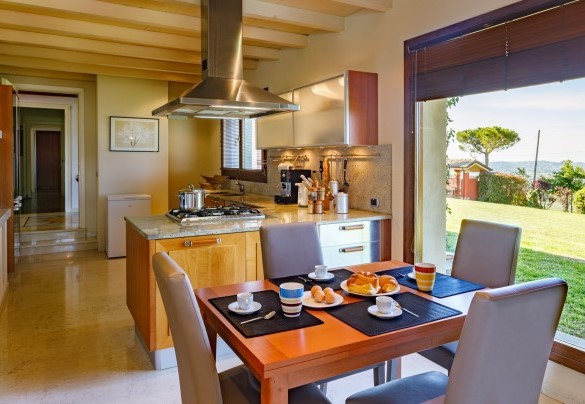 The modern kitchen allows you to prepare any type of delicacy thanks to the multitude of appliances - Villa California