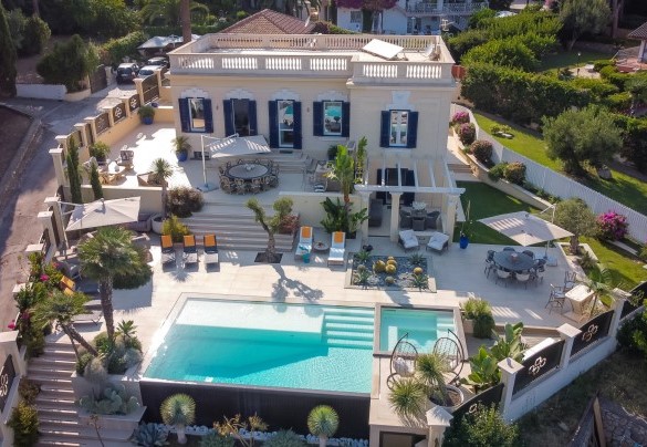 Bird’s eye view of the front side of the villa – Villa Callari