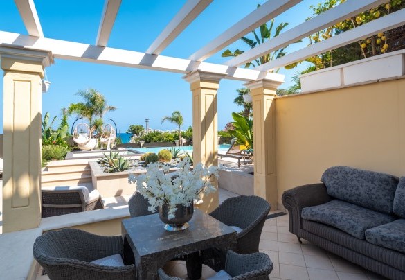 The exclusive patio in front of double bedroom n.3 – Villa Callari