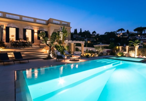 The villa in the splendid lights of the sunset – Villa Callari