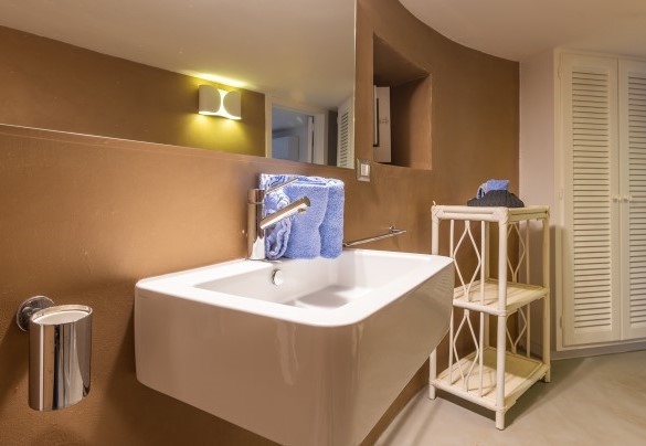 Bathroom n 4 with shower downstairs - Villa Calypso