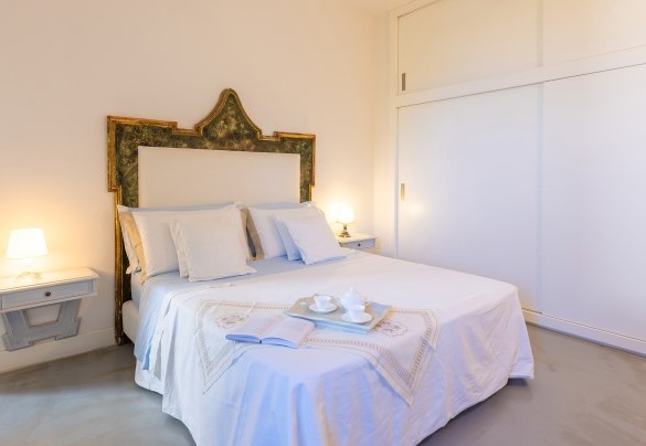 Double bedroom n. 3 with bathroom with en suite bathtub - Villa Calypso