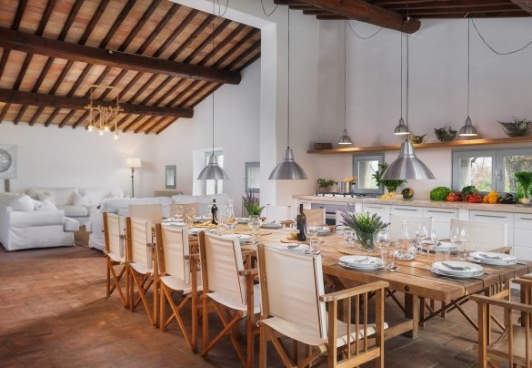 The open space with kitchen, dining table and living room with Smart TV. Villa - Villa Carmeli