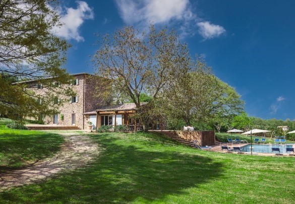 The park of the property surrounded by unspoilt countryside - Villa Carmeli