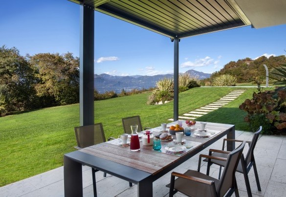 Tavolo dal pranzo nel portico - Villa Casaliva
