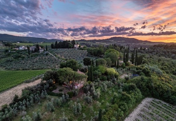Il tipico pesaggio toscano nelle luci del tramonto - Villa Caterina