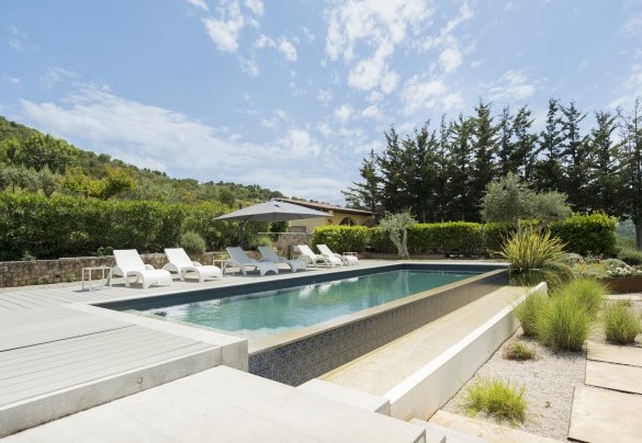 La zona piscina - Villa Charme	